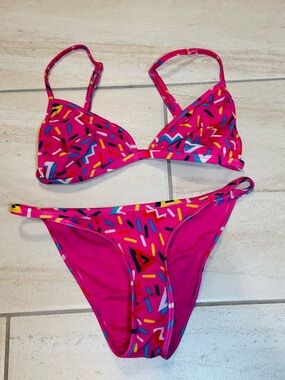 ASOS swim Pink Geometric Print Bikini Set size 2/4